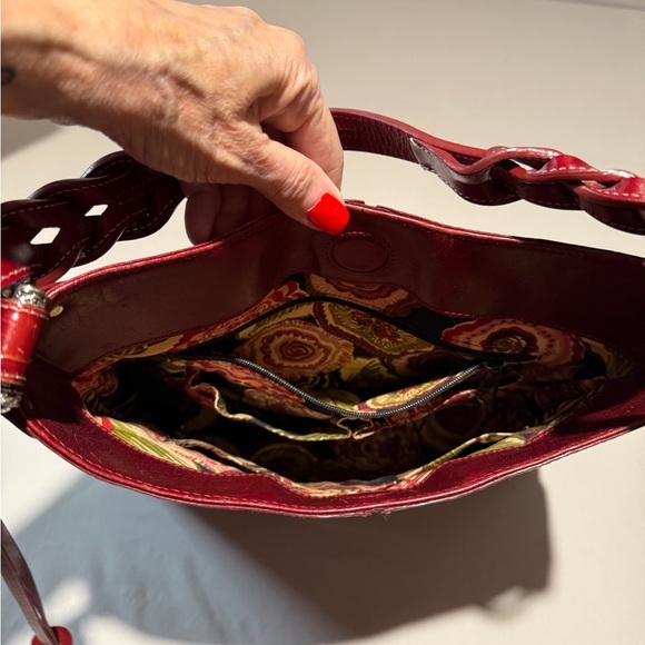 Brighton Endora red croc embossed leather shoulder bag - Picture 6 of 16